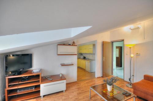 Apartments Prostin 70