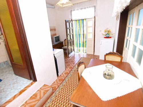 Apartments Desanka 972