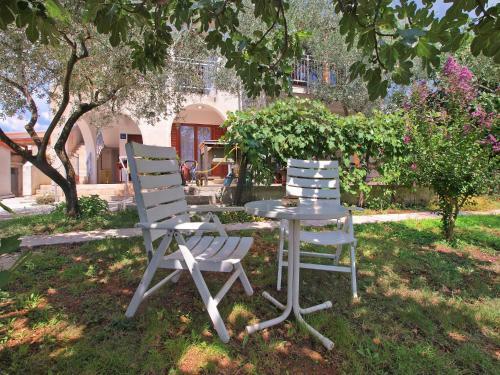 Apartments Ljiljana 1733