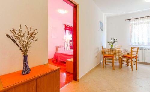 Apartments Valbandon