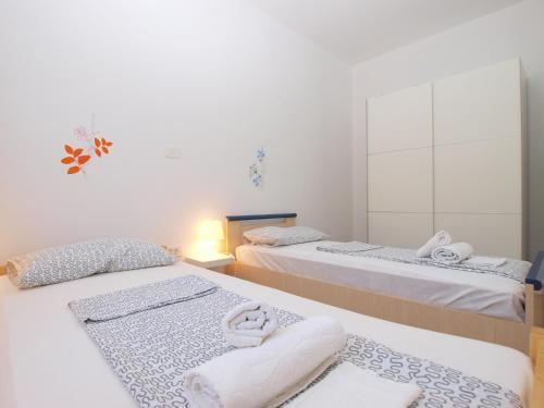Apartments Suzana 1403