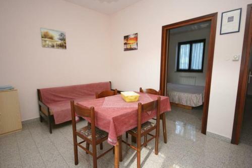 Apartment Funtana 3009a