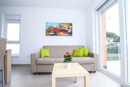 Hostal Residence Elody