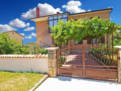 Apartments Ratko 1416