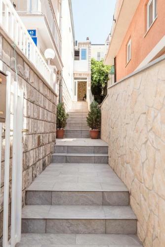 Apartment Gradac 15750d