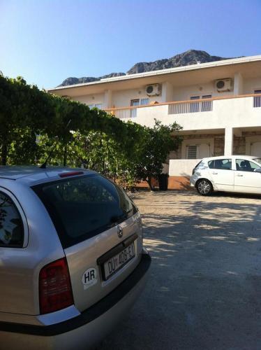 Apartment Gradac 11332c