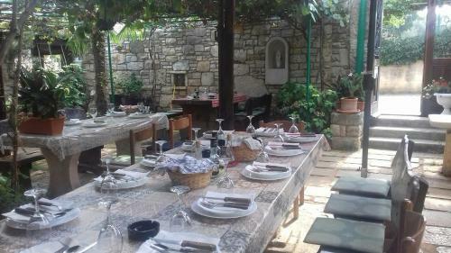 Hostal Triple Room Bratulici 13188f