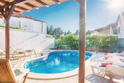 Hvar Villa Sleeps 8 Pool Air Con Wifi