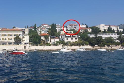 Apartments By The Sea Hvar - 14197