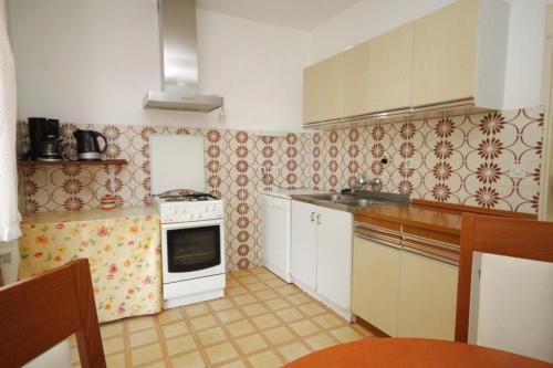 Apartments With A Parking Space Hvar - 8769