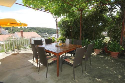 Apartments With A Parking Space Hvar - 8769