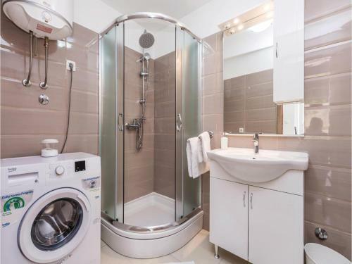 Four-bedroom Apartment In Icici