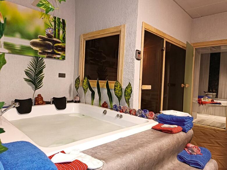 Lara World Hotel