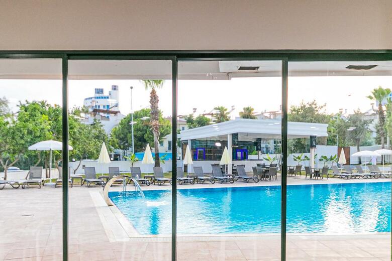 Lara World Hotel