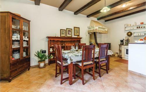 Two-bedroom Holiday Home In Jadreski