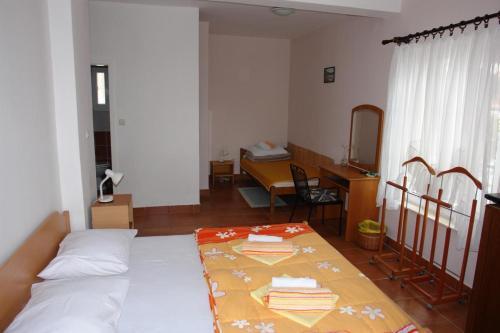 Hostal Triple Room Sveta Nedilja 14967a