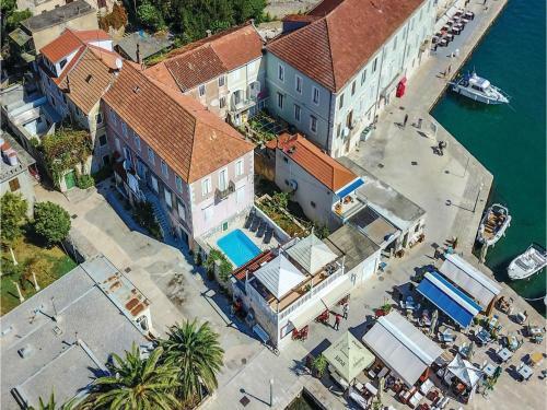 Three-bedroom Holiday Home In Jelsa