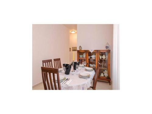 Three-bedroom Holiday Home In Jelsa