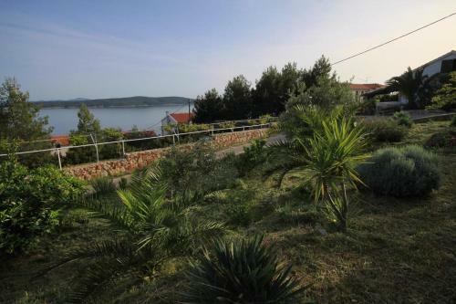 Apartments With A Parking Space Zavala (hvar) - 8706