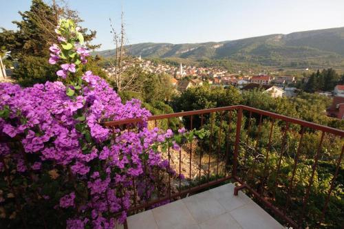 Apartments With A Parking Space Jelsa (hvar) - 5695