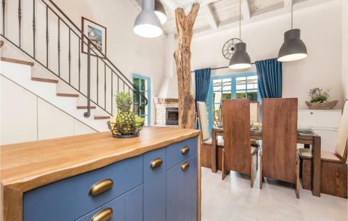 Two-bedroom Holiday Home In Jurdani
