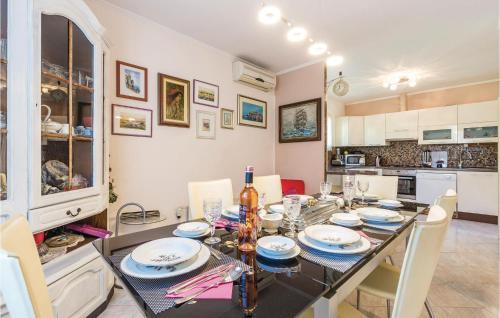 Three-bedroom Holiday Home In Kastav
