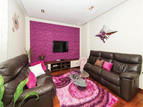 Four-bedroom Apartment In Kastel Kambelovac