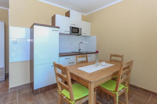 Apartamentos Lct Guest House Baran