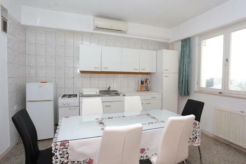 Apartment Kastel Stari 16344a
