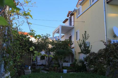 Apartment Kastel Kambelovac 14364c