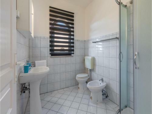 Two-bedroom Holiday Home In Kastelir