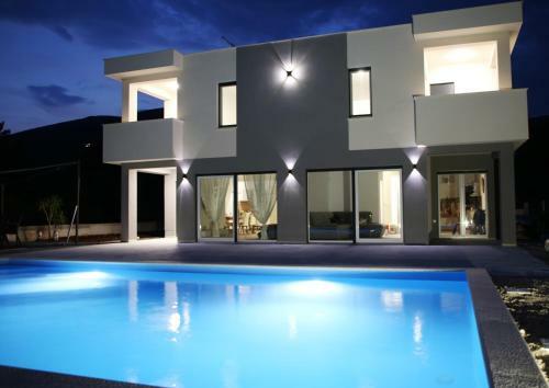 Villa Sky - Heating Pool