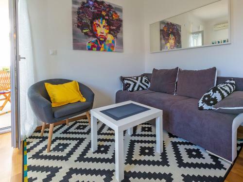Apartment Cvit.1