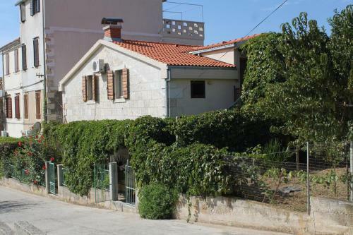Apartments By The Sea Komiza (Vis) - 11671
