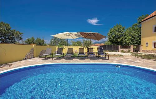 Three-bedroom Holiday Home In Kraljevica