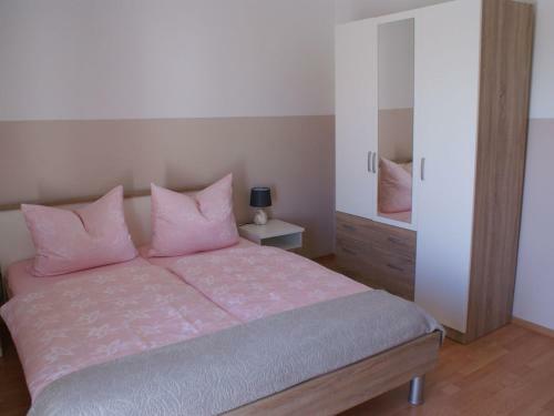 Two-bedroom Apartment In Krk/insel Krk 12744