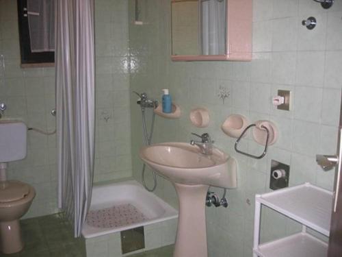 Apartments With A Parking Space Krk - 14484