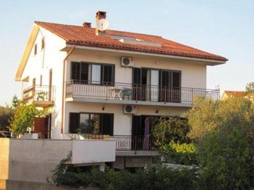 Apartments With A Parking Space Krk - 14484