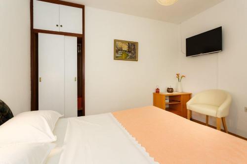 Apartment In Krk/insel Krk 12703