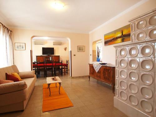 Apartment Sveti Mikula