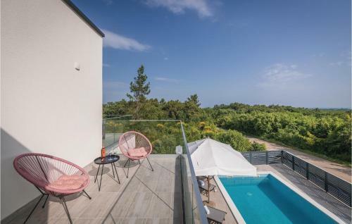 Three-bedroom Holiday Home In Krnica