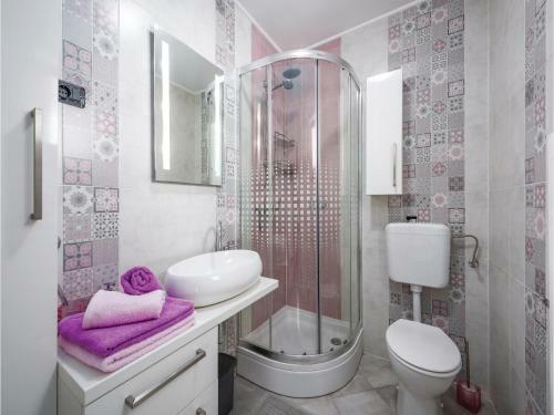 Two-bedroom Apartment In Boljevici