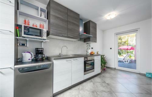 Two-bedroom Apartment In Boljevici