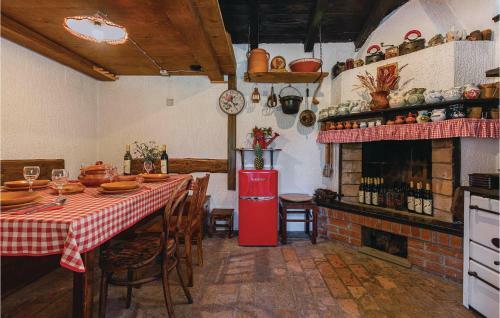Holiday Home With Pool In Krsan