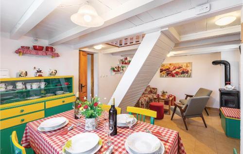 Holiday Home With Pool In Krsan