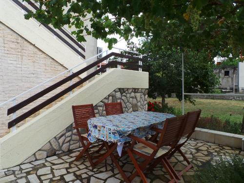 Apartment In Krsan 30369
