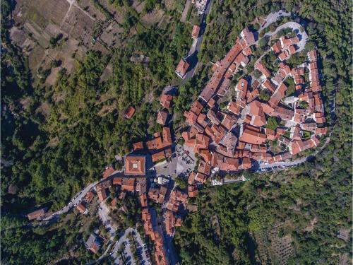 Six-bedroom Holiday Home In Labin