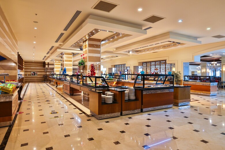 Hotel Crystal Palace Luxury Resort & Spa