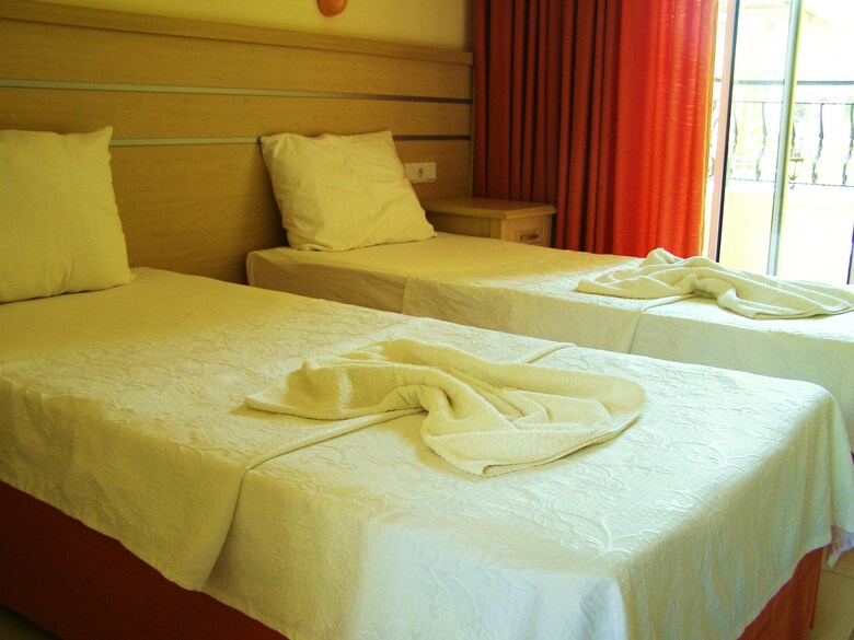 Summer Rose Hotel