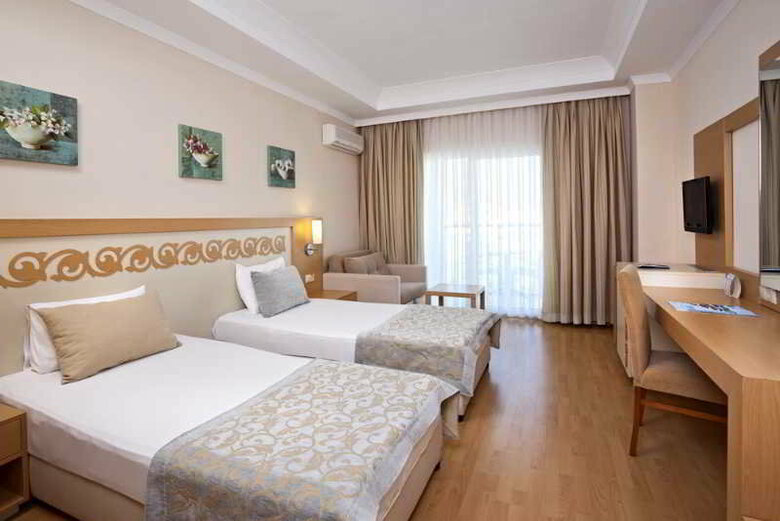 Titan Select Hotel